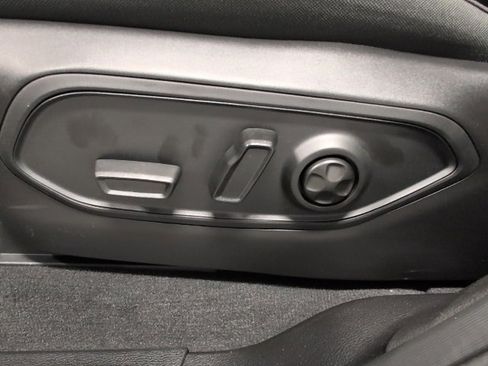 New 2025 Jeep Grand Cherokee Laredo w/ Luxury Tech Group I image 14