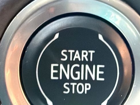 Used 2023 Chevrolet Tahoe LT w/ Luxury Package image 37