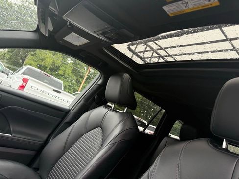 Used 2023 Toyota Highlander XSE AWD/4WD image 10