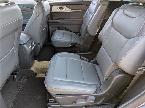 New 2026 Ford Explorer Active w/ Active Comfort Package image 16