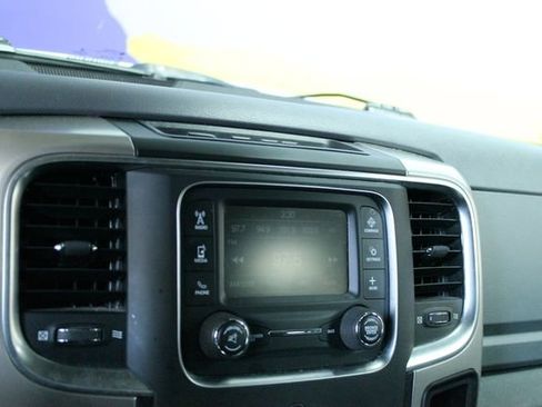 Used 2019 RAM 1500 Classic Warlock AWD/4WD image 18