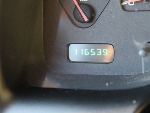 Used 2003 Dodge Dakota SLT w/ Deluxe Convenience Group image 9