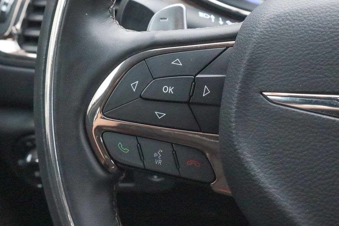 Used 2016 Chrysler 200 C w/ Premium Group FWD image 24
