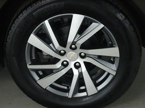 Used 2023 Chevrolet Equinox Premier image 41