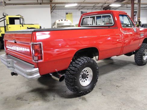 Used 1993 Dodge D/W Truck 250 image 6