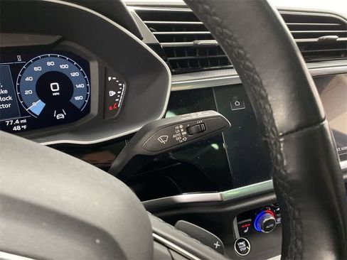 Used 2024 Audi Q3 2.0T Premium image 23