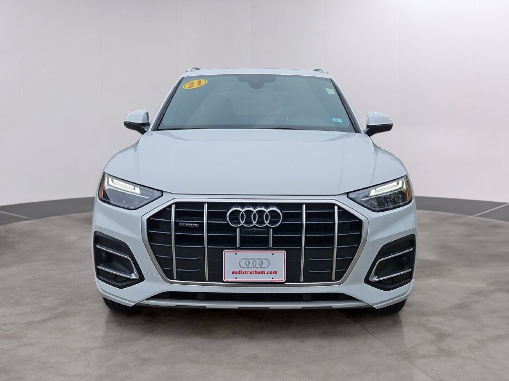 Used 2021 Audi Q5 2.0T Premium Plus w/ Premium Plus Package AWD/4WD image 2