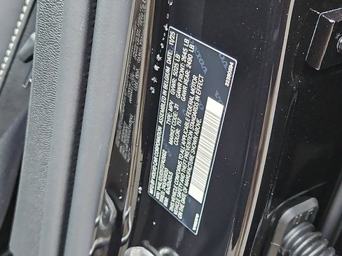 New 2026 Volvo XC40 B5 Ultra w/ Protection Package Premier image 20