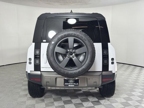 New 2026 Land Rover Defender 110 S image 4