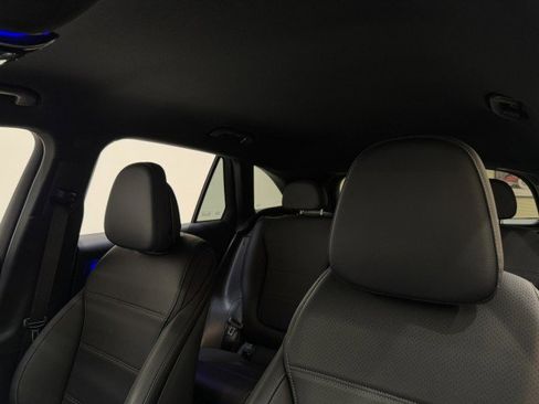 Certified 2025 Mercedes-Benz GLC 300 image 21