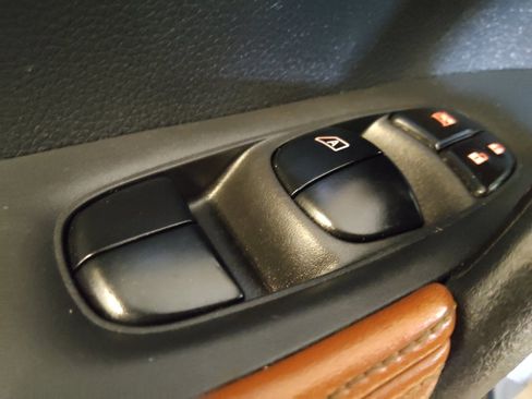 Used 2017 Nissan Rogue SL w/ SL Premium Package image 27