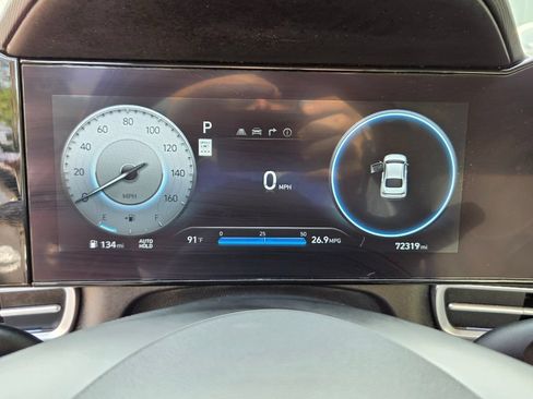 Used 2024 Hyundai Elantra Limited FWD image 26