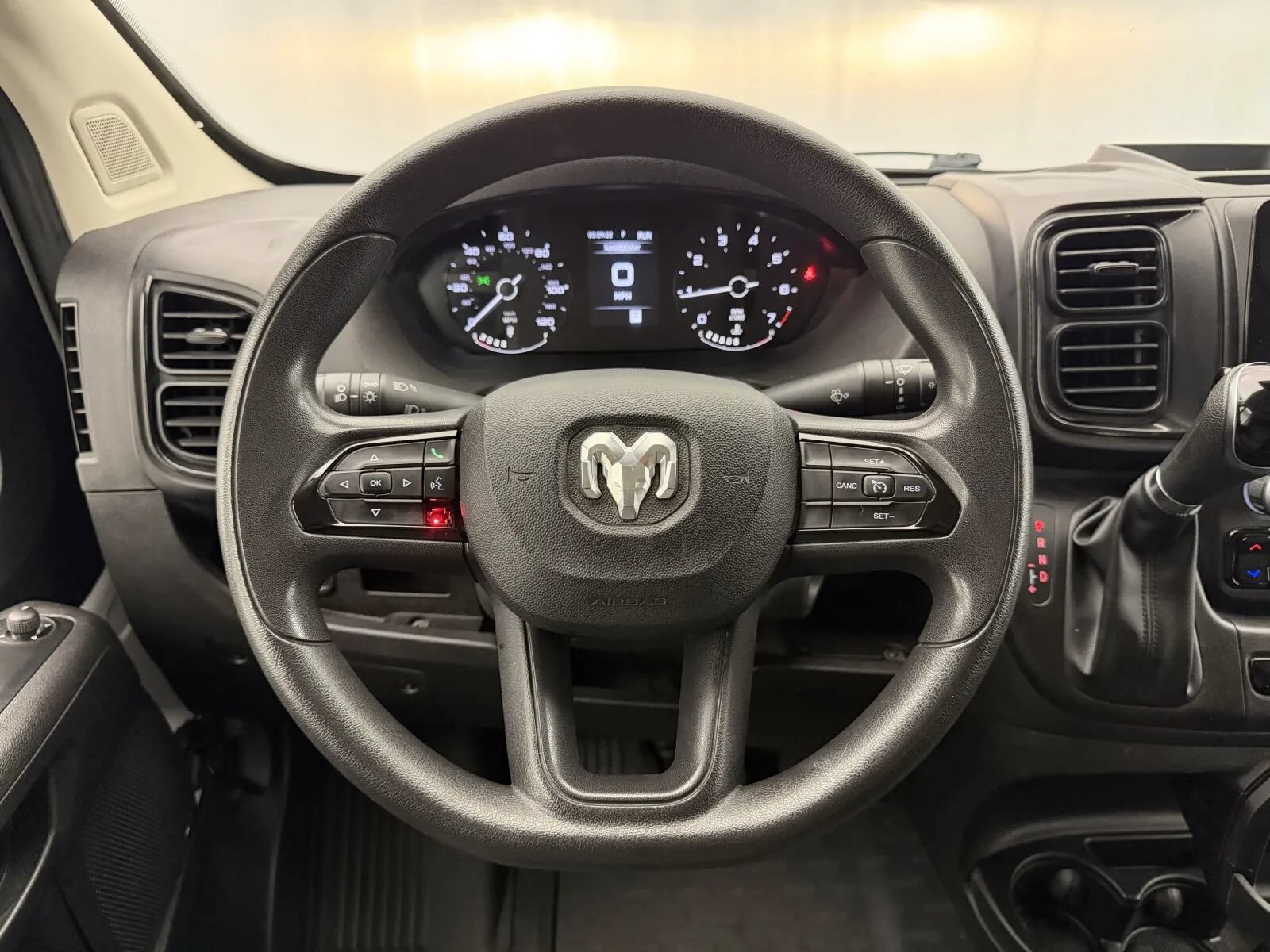 Used 2023 RAM ProMaster 2500 FWD image 14
