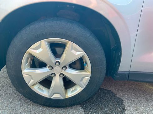 Used 2016 Subaru Forester 2.5i Premium w/ All-Weather Package AWD/4WD image 16
