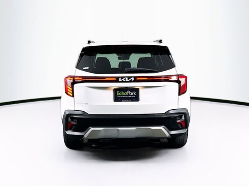 Used 2025 Kia Seltos S image 29