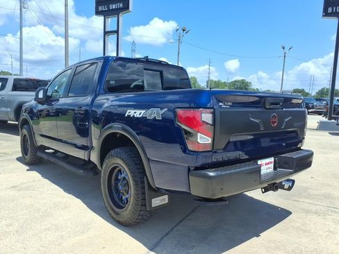 Used 2023 Nissan Titan PRO-4X w/ Pro-4x Convenience Package AWD/4WD image 5