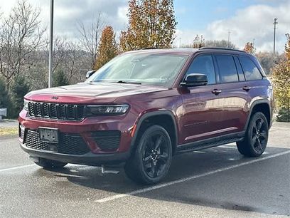 Used 2023 Jeep Grand Cherokee Altitude