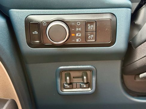 Used 2025 Ford Maverick Lariat w/ 4K Tow Package AWD/4WD image 28