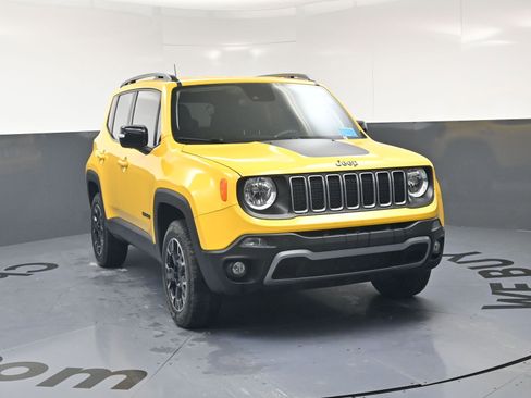 Used 2023 Jeep Renegade Latitude image 30