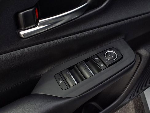 Used 2023 Toyota Prius Prime image 17