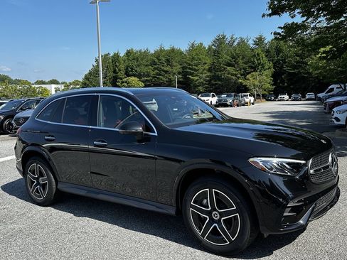 New 2026 Mercedes-Benz GLC 300 4MATIC image 2