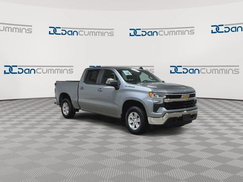 Used 2025 Chevrolet Silverado 1500 LT AWD/4WD image 2