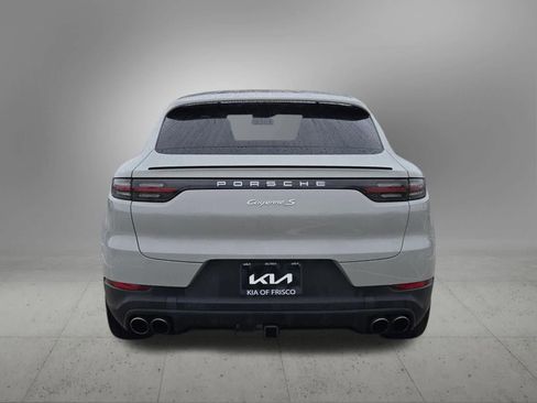 Used 2022 Porsche Cayenne S AWD/4WD image 5