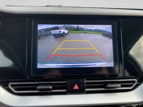 Used 2020 Kia Niro LX FWD image 27