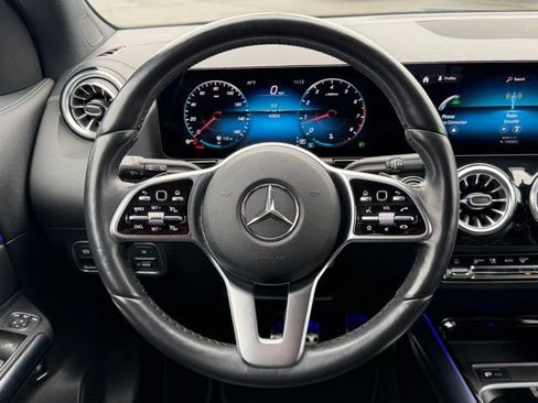 Used 2022 Mercedes-Benz GLA 250 4MATIC image 12