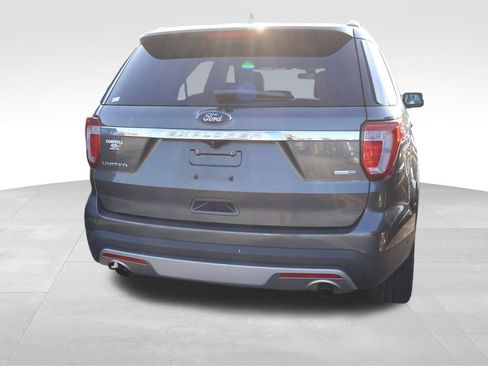 Used 2017 Ford Explorer Limited w/ Equipment Group 301A AWD/4WD image 17