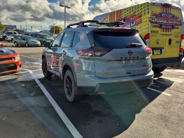 Used 2026 Nissan Rogue SV AWD/4WD image 8