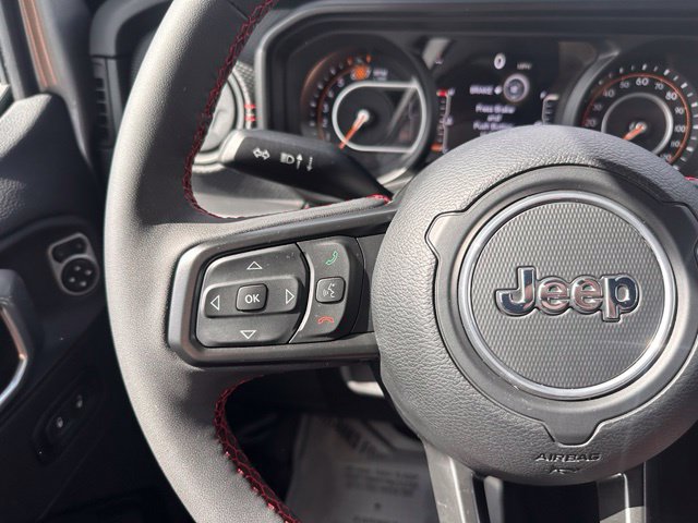 Used 2024 Jeep Wrangler Unlimited Rubicon AWD/4WD image 21