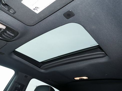 Used 2023 GMC Canyon Denali w/ Denali Black Edition image 3