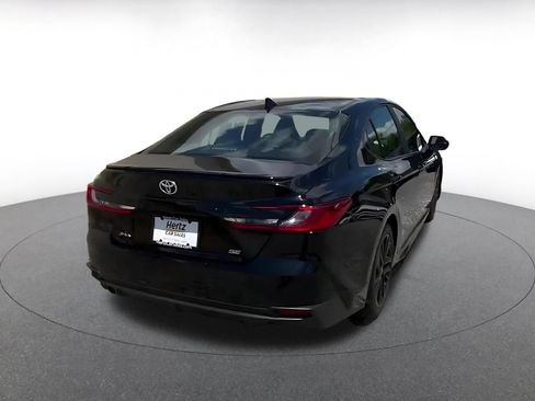Used 2025 Toyota Camry SE FWD image 14