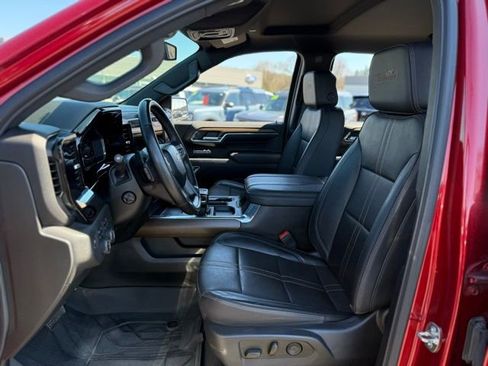 Used 2023 Chevrolet Silverado 1500 High Country w/ Z71 Off-Road Package AWD/4WD image 14