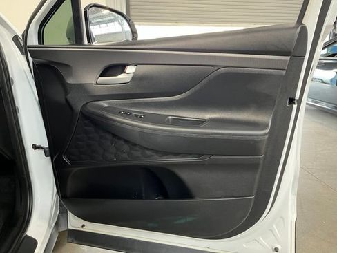 Used 2019 Hyundai Santa Fe SEL FWD image 12