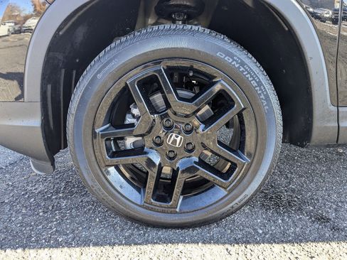 Used 2024 Honda Passport Black Edition image 35