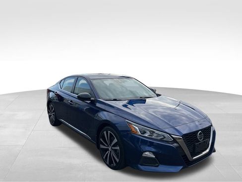 Used 2021 Nissan Altima 2.5 SR w/ SR Premium Package image 5