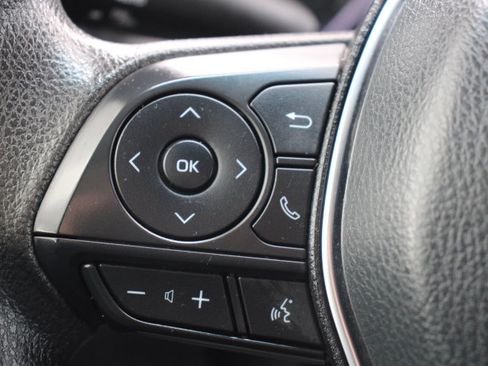 Certified 2019 Toyota Camry LE image 24