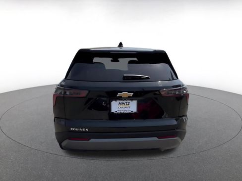 Used 2025 Chevrolet Equinox LT FWD image 12