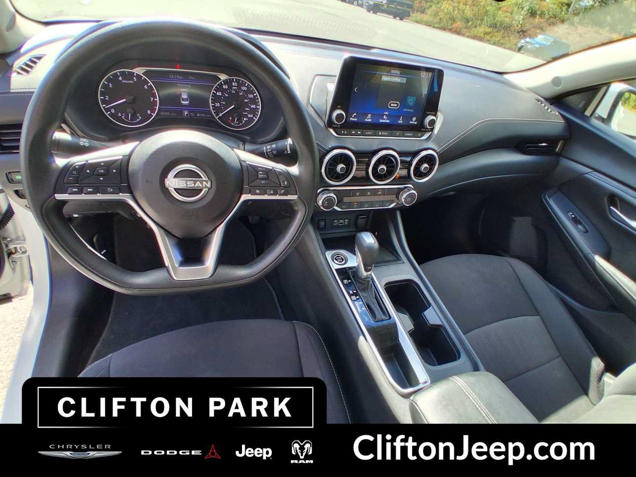 Used 2024 Nissan Sentra SV FWD image 24