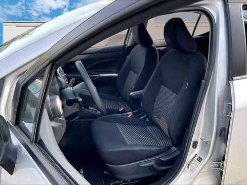 Used 2023 Nissan Versa S w/ S Plus Package image 21