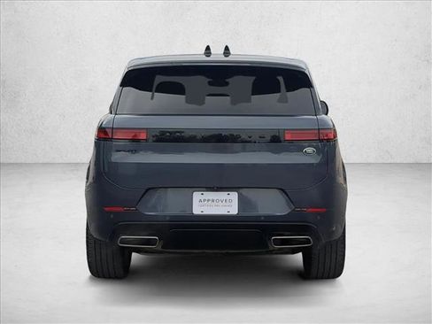 Used 2023 Land Rover Range Rover Sport SE Dynamic image 6