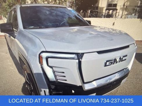 Used 2024 GMC Sierra EV Denali image 5