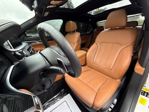 Used 2020 BMW 750i xDrive w/ Executive Package AWD/4WD image 24