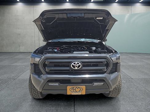 Used 2024 Toyota Tacoma SR5 RWD image 9