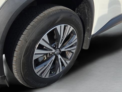 Used 2021 Nissan Rogue SV FWD image 29
