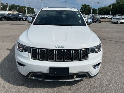 Used 2017 Jeep Grand Cherokee Limited AWD/4WD image 3