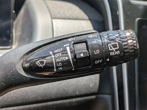 Used 2023 Hyundai Tucson Limited image 29