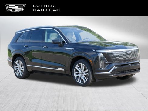 New 2026 Cadillac Vistiq Luxury w/ LPO, Floor Liner Package AWD/4WD image 1